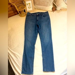 Old navy high rise super skinny jeans size 12. Used like new condition